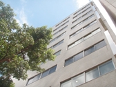 横浜西口徒歩4分。このビルの7階へ。ヨドバシカメラさんすぐ近くです。