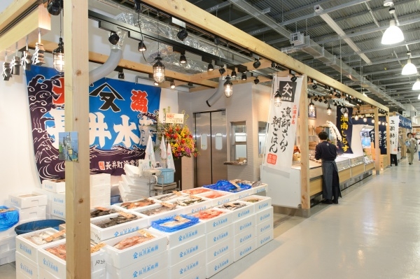 長井水産 よこすかポートマーケット店