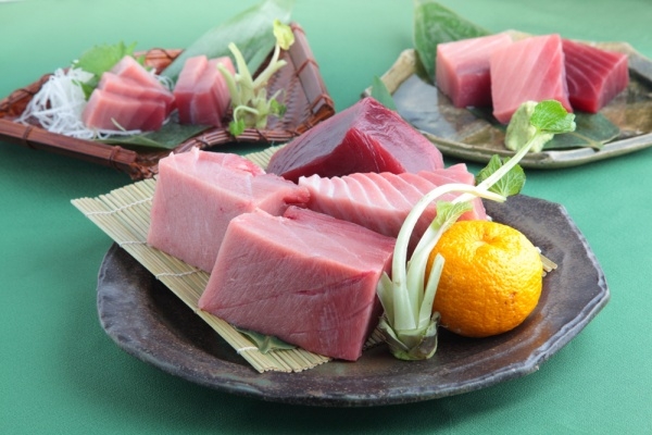 当店の天然マグロを是非、ご賞味ください。