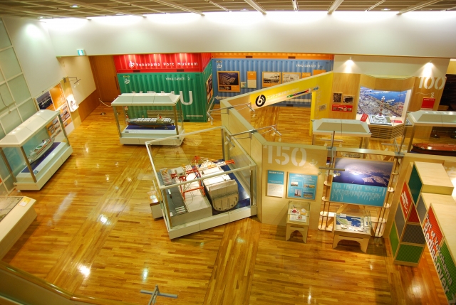 地下に広がる横浜みなと博物館 常設展示室