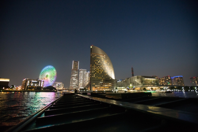 横浜みなとみらいの景色~横浜屋形船 野毛丸【ずーみん】