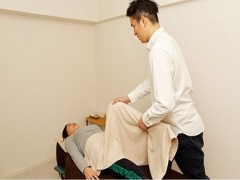 施術・状態確認:施術後、再度状態確認しセルフケア等をご提案いたします。