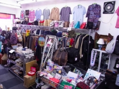 One Thousand Shop （エルネル2号店1000円均一ショップ）