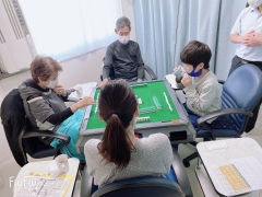 たまに息子も参戦。初心者でも楽しめるのが麻雀のすごいところです!