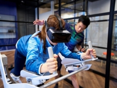 横浜 『初』 上陸!イカロス!VR(ヴァーチャル)体幹トレーニング