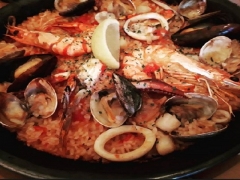 魚介のパエリャ