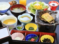 お食事