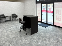 おたからや筑前町店 店内